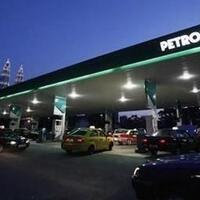 resmi-turun-harga-bbm-ron-95-malaysia-cuma-rp-7849-per-liter