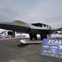 first-time-penampakan-pertama-j-50-mirip-f-22-raptor-tapi-tanpa-ekor-vertikal
