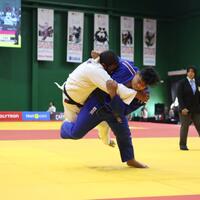 bali-sapu-bersih-emas-di-arena-judo-putra-pon-2025