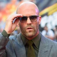 7-prinsip-pensiun-berkelas-ala-jason-statham