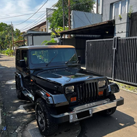 jeep-wrangler-yj-black-on-black-1996