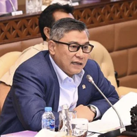 kontroversi-gelar-pahlawan-soeharto-anggota-dpr-sebut-jasa-soeharto-dan-gus-dur