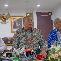 pernyataan-soal-quottak-perlu-ahli-giziquot-di-program-mbg-memicu-amarah-ahli