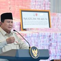 momen-momen-prabowo-hadiri-penyerahan-rp-66-triliun-hasil-penertiban-hutan