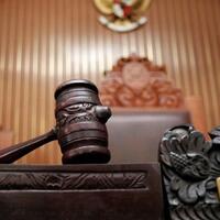 penjarah-kucing-uya-kuya-divonis-6-bulan-penjara