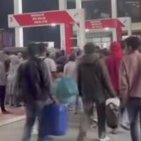 gara-gara-omongan-bahlil-warga-aceh-serbu-spbu-borong-bbm-panic-buying