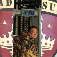 kasus-dugaan-korupsi-eks-jampidsus-febrie-adriansyah-dilimpahkan-ke-kejaksaan-agung
