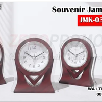 jam-meja-kayu-custom-logo-jmk-03-untuk-souvenir-perusahaan-yang-elegan-dan-berkesan