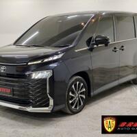 toyota-voxy-tss-2023-hitam-top-condition
