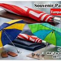 payung-lipat-3-kombinasi-sebagai-souvenir-promosi-yang-fungsional