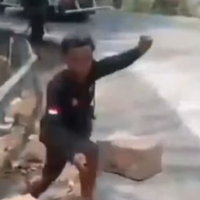 kronologi-warga-jarah-oli-usai-truk-masuk-jurang-di-batang-kapolresta