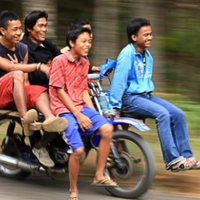 ngakak-ojek-kaya-gini-cuma-ada-di-indonesia-ojek-online-lewat