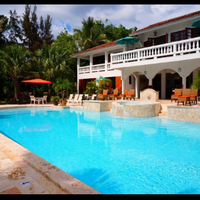 kenapa-kolam-renang-terlihat-lebih-dangkal-dari-aslinya