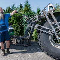 bagaimana-jadinya-jika-sepeda-terberat-di-dunia-ini-ada-di-jakarta