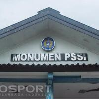 monumen-pssi-saksi-bisu-berdirinya-sepakbola-indonesia-yang-terbengkalai