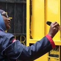 masjid-dan-gereja-di-sini-dicat-warna-kuning-ada-apa-no-sara