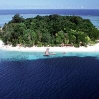 beberapa-orang-indonesia-ini-punya-pulau-pribadi