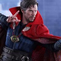 hot-toys-mainan-action-figure-yang-menyerupai-bentuk-aslinya