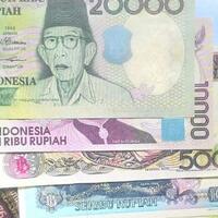 5-kelakuan-unik-anak-90an-dengan-uangnya