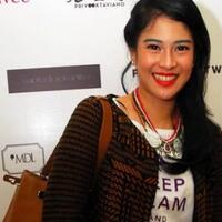 foto-dian-sastro-usai-nyoblos-curi-perhatian-netizen