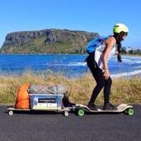 wanita-hamil-ini-kelilingi-tasmania-naik-longborad-gan
