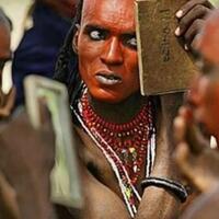 kontes-kecantikan-untuk-pria-suku-wodaabe