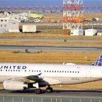 meme-united-airlines-sindiran-keras-atas-insiden-pengusiran-penumpang