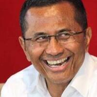 dahlan-iskan-divonis-2-tahun