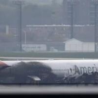 viral-petugas-american-airlines-hardik-ibu-dan-bayi