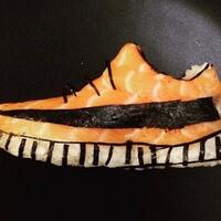 pria-ini-buat-sepatu-yang-bisa-dimakan