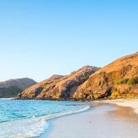 tiga-pantai-indonesia-ini-dinobatkan-jadi-pantai-terindah-di-dunia