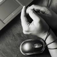 7-cara--curang--sosial-media-agar-kita-dibuat-ketagihan-teknologi