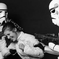 inilah-beberapa-potret-keseruan-di-balik-layar-pembuatan-film-star-wars-jadul