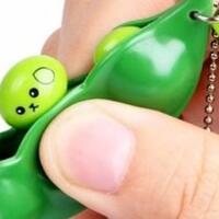 gak-suka-main-fidget-spinner-ini-mainan-buat-agan
