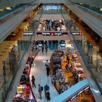 pengumuman-di-bandara-dubai-menggunakan-bahasa-jawa