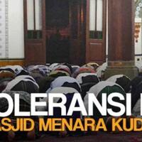 melihat-toleransi-antar-umat-dan-budaya-di-masjid-menara-kudus-adeeeemmm-gan