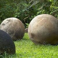 bola-batu-raksasa-yang-masih-jadi-misteri
