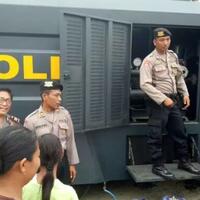 fungsi-water-canon-polisi-berubah-saat-kekeringan-landa-brebes