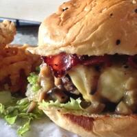 5-hidangan-jumbo-yang-pernah-ada-siapa-berani-ngabisin