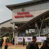 sempat-tertunda-krl-commuter-line-jakarta-kota---cikarang-pp