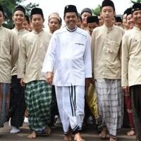 serba-serbi-manfaat-sarung-yang-jarang-diketahui-orang-kaumtirakatmasuk