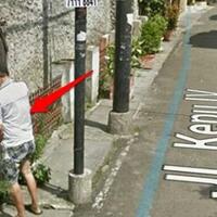 5-kejadian-nyleneh-orang-indonesia-yang-terekam-google-street-view-awas-ngakak