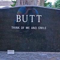 batu-nisan-paling-kreatif-nggak-ada-serem-seremnya-gan