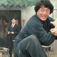 akting-dengan-totalitas-5-adegan-di-film-ini-hampir-membuat-jackie-chan-tewas