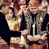 begini-gaya-cucu-jokowi-curi-perhatian-di-acara-pernikahan-kahiyang-ayu