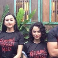 jadilah-yang-pertamax-nonton-film-quotkeluarga-tak-kasat-mataquot-di-kotamu