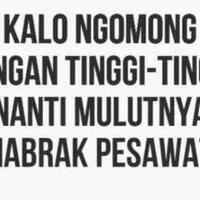 kalo-ngomong-gak-usah-ketinggian-bray-ntar-kesampluk-pesawat