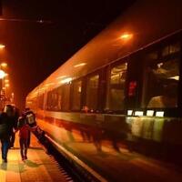 ngeri-pengalaman-mistis-petugas-kereta-api-ini-bikin-nggak-berani-naik-kereta