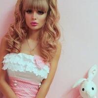 10-wanita-cantik-yang-mirip-boneka-barbie