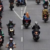 google-maps-dan-waze-gulirkan-mode-khusus-motor